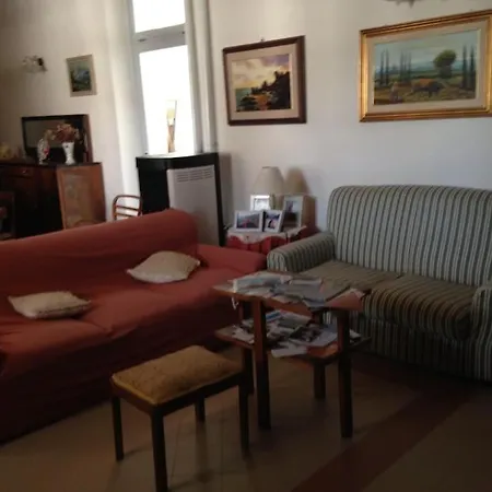 Traditional House Zia Dina * Mogoro