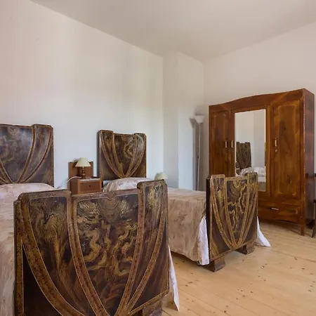 Traditional House Zia Dina *