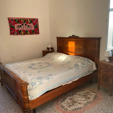 Traditional House Zia Dina Casa de Férias *